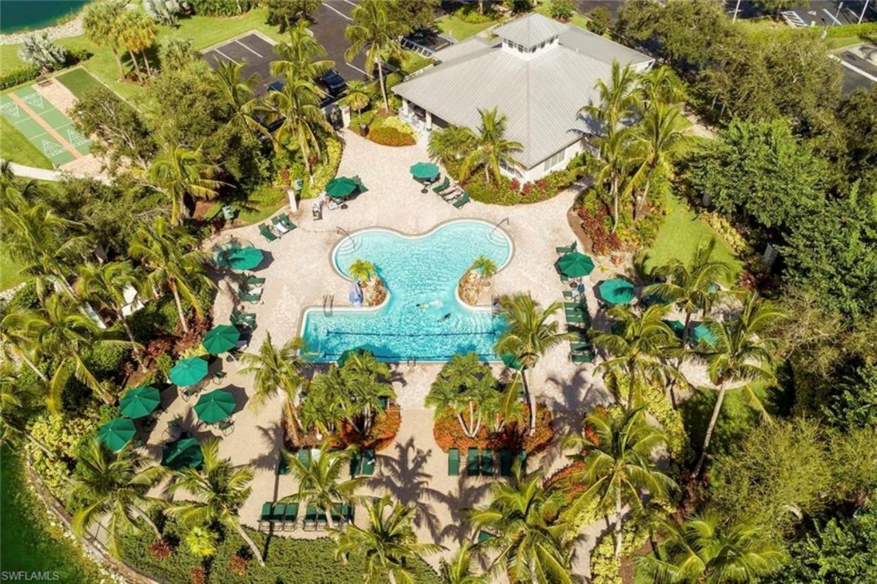 Vacation In Paradise Lely Resort Εξωτερικό φωτογραφία